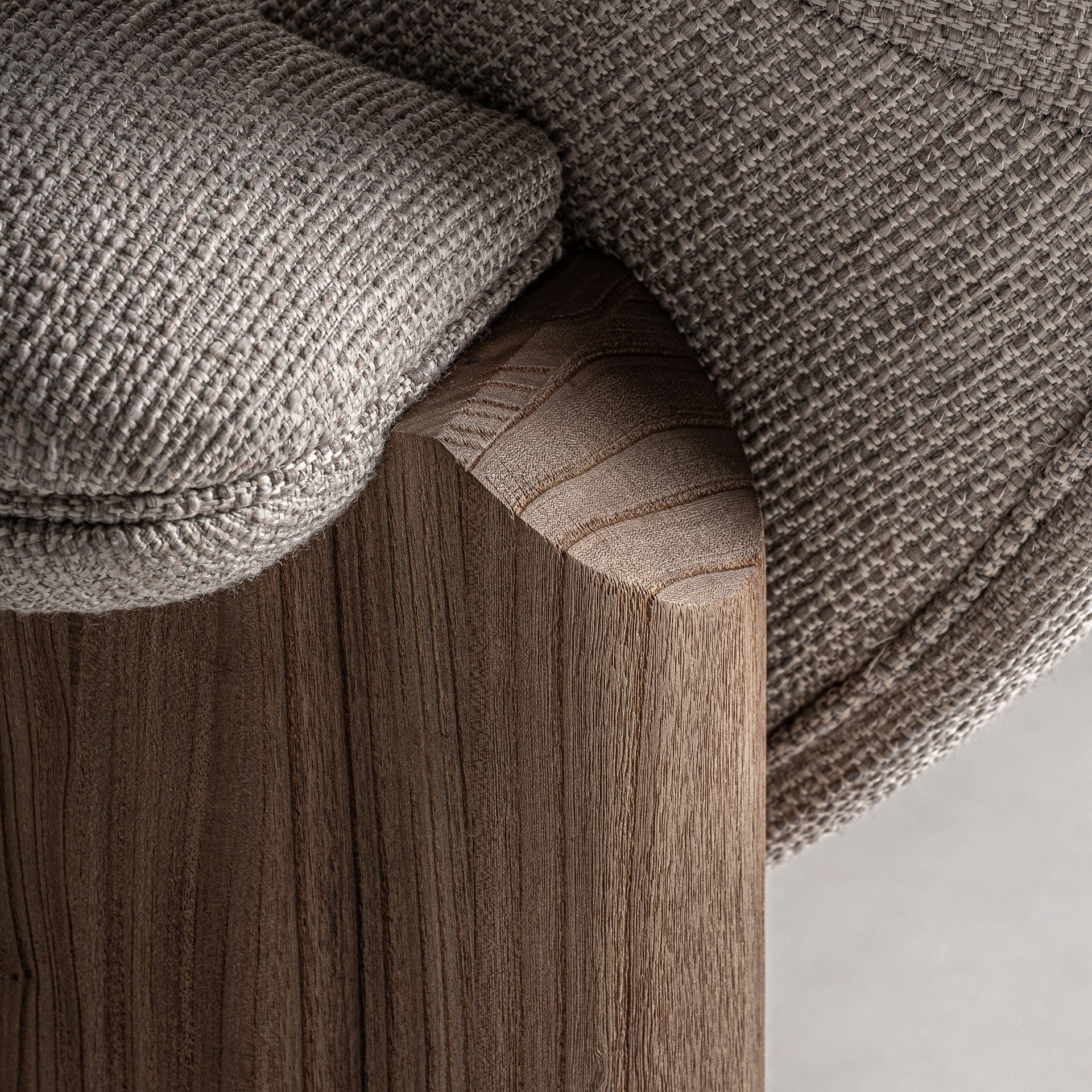 JACQUARD SOFA